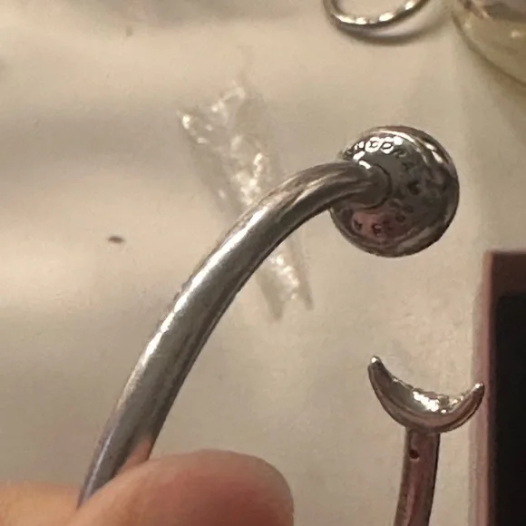 Open bangle pandora charm bracelet - Picture 3 of 4